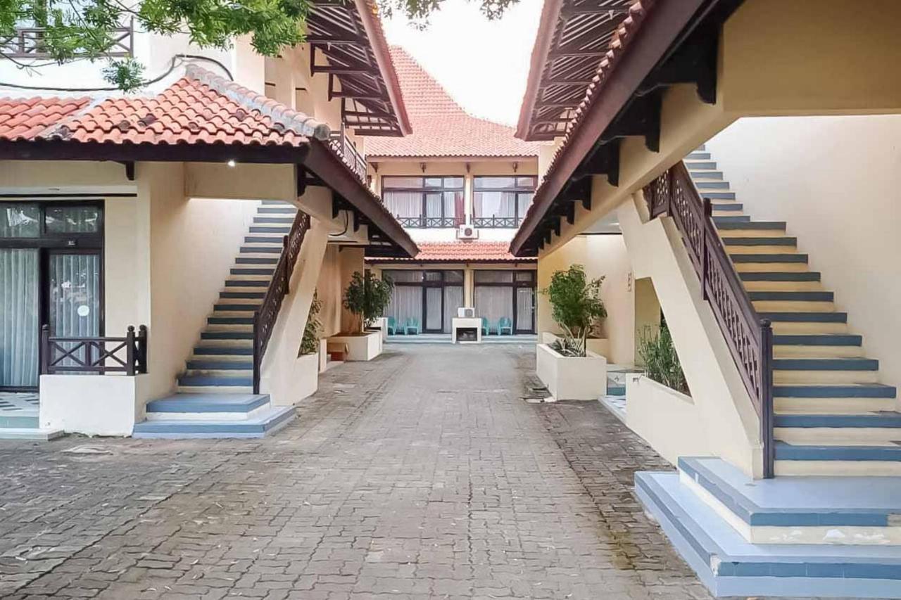 Reddoorz Near Tugu Mercusuar Anyer Hotel Serang