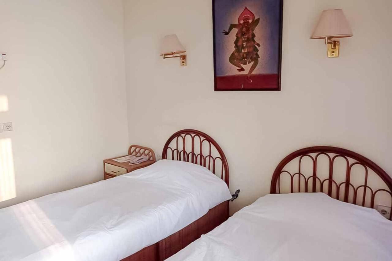Hotel Reddoorz Near Tugu Mercusuar Anyer Serang
