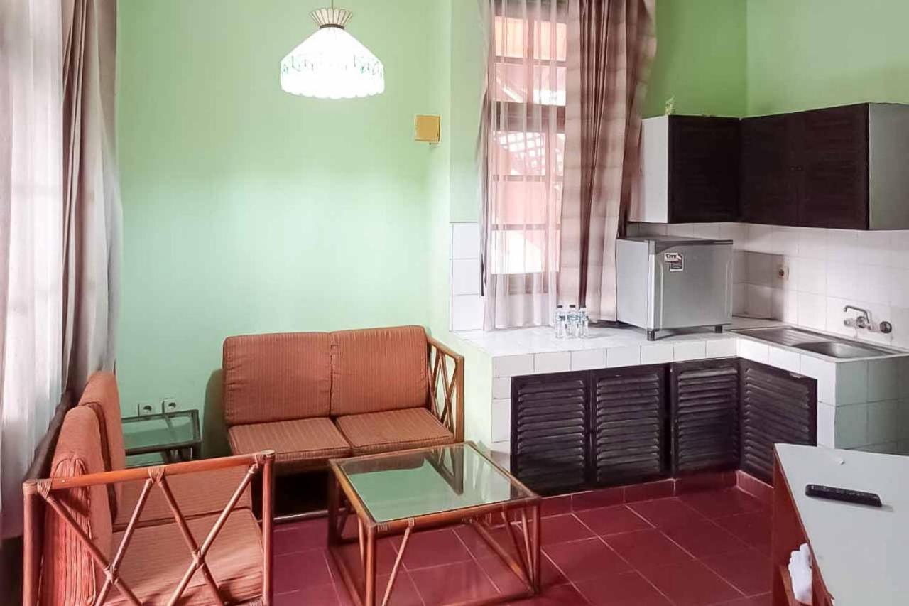 Hotel Reddoorz Near Tugu Mercusuar Anyer 3*